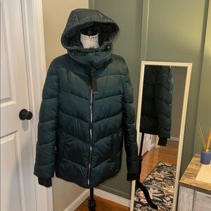 Michael Kors Women's Iridescent Green & Black Puffer Jacket